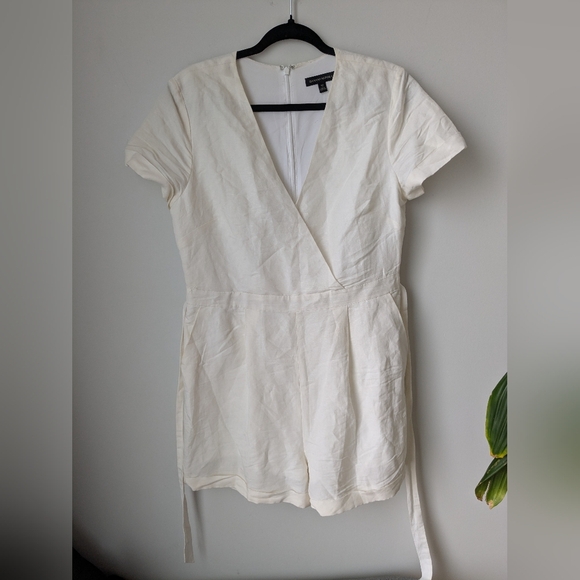 Banana Republic linen/ cCotton blend shorts romper- Size 12 - Picture 2 of 9